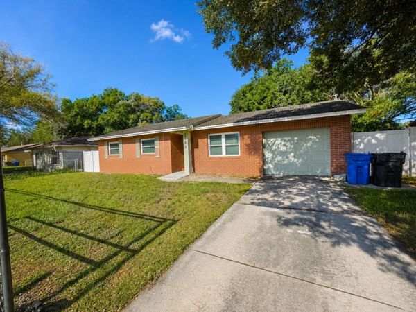 5814 HAMMON DRIVE , TAMPA, FL 33619
