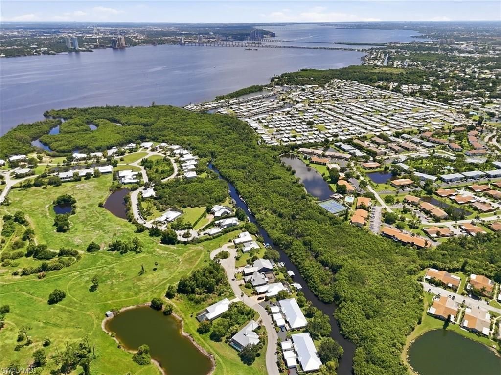 5702 Foxlake Dr , Unit 4, North Fort Myers, FL 33917 Photo