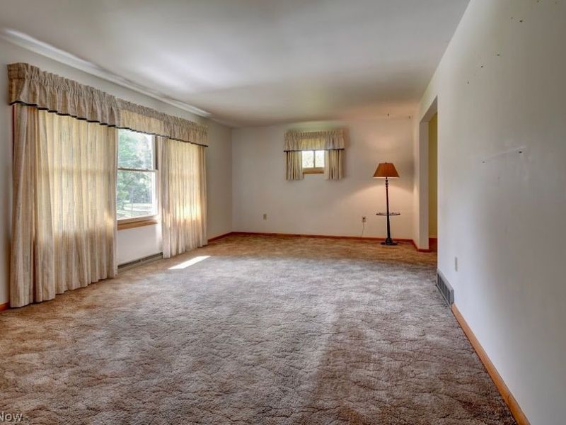 2400 Willow Brook Drive NW, Dover, OH 44622 Photo 14
