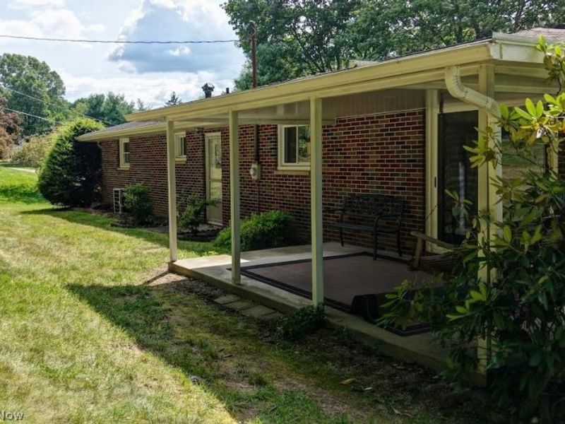 2400 Willow Brook Drive NW, Dover, OH 44622 Photo 30