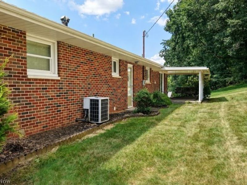 2400 Willow Brook Drive NW, Dover, OH 44622 Photo 40