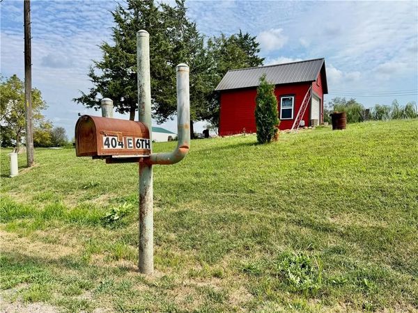 404 E 6th Street, Pickering, MO 64476
