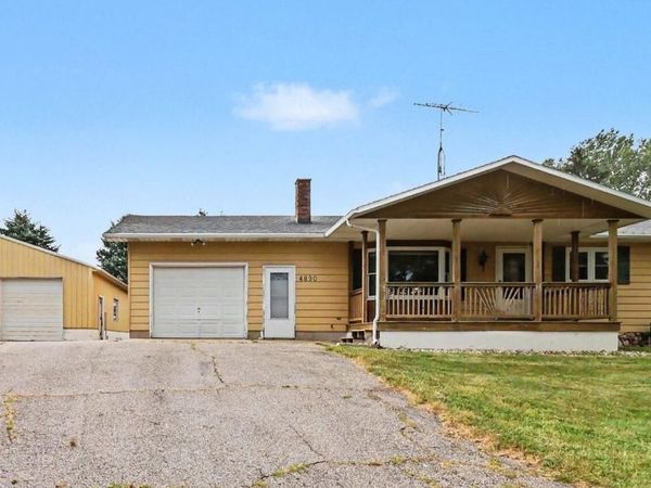 4890 W Kinney Road, Ludington, MI 49431