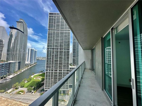 500 Brickell Ave , Unit 2407, Miami, FL 33131