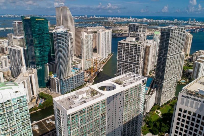 500 Brickell Ave , Unit 2407, Miami, FL 33131 Photo
