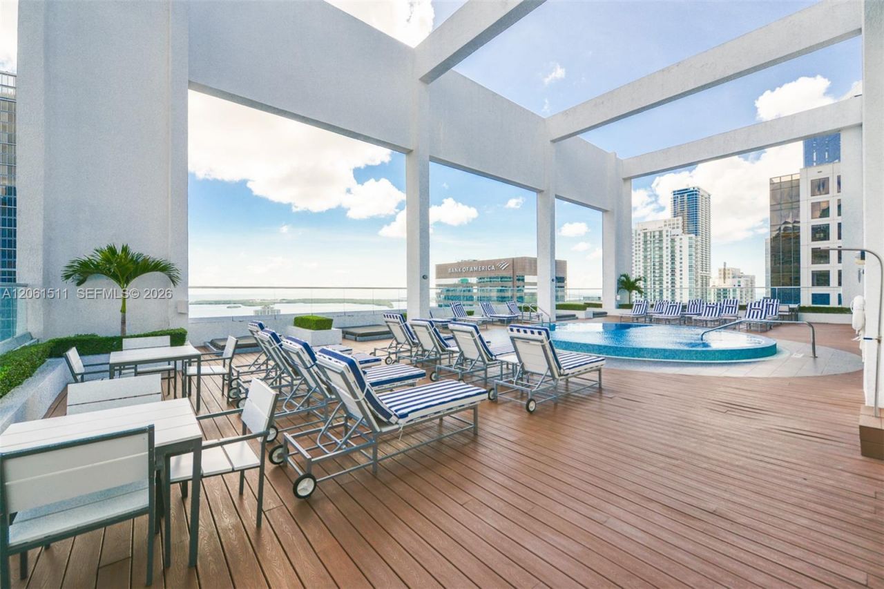 500 Brickell Ave, Unit 2407, Miami, FL 33131 Photo