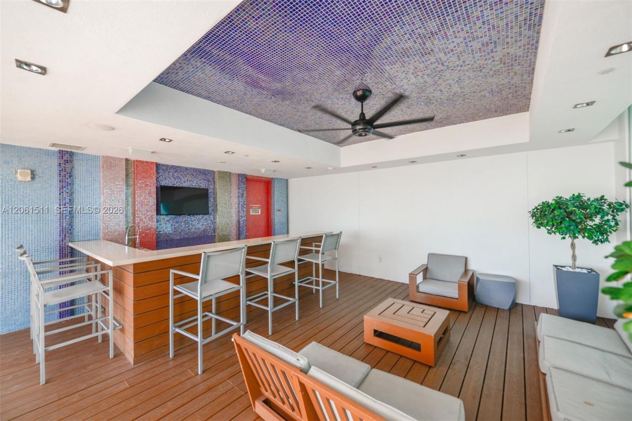 500 Brickell Ave, Unit 2407, Miami, FL 33131 Photo