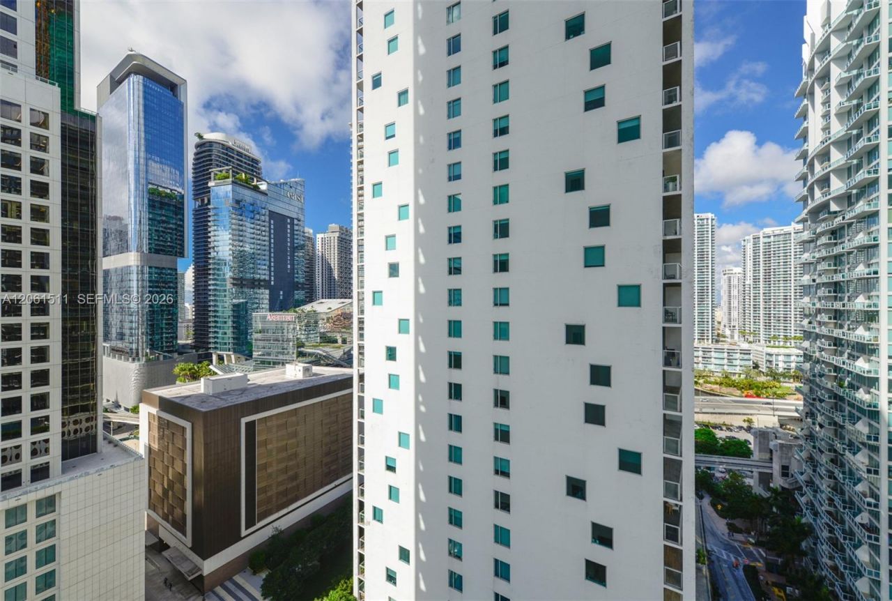 500 Brickell Ave, Unit 2407, Miami, FL 33131 Photo