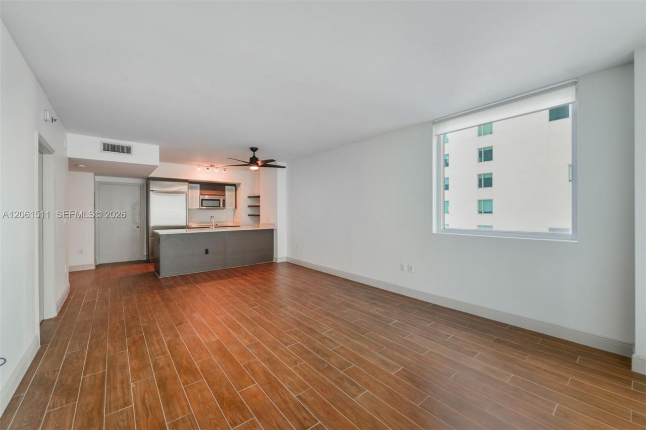 500 Brickell Ave, Unit 2407, Miami, FL 33131 Photo