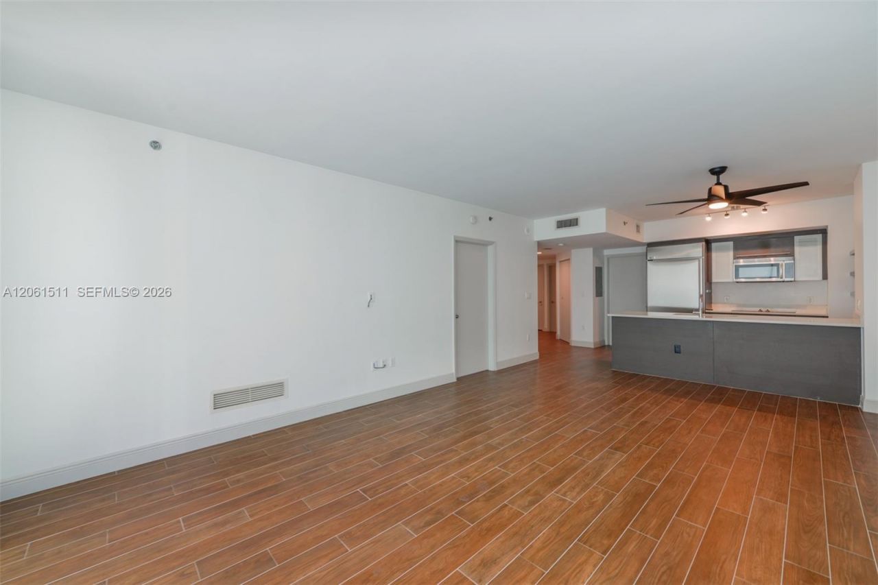 500 Brickell Ave, Unit 2407, Miami, FL 33131 Photo