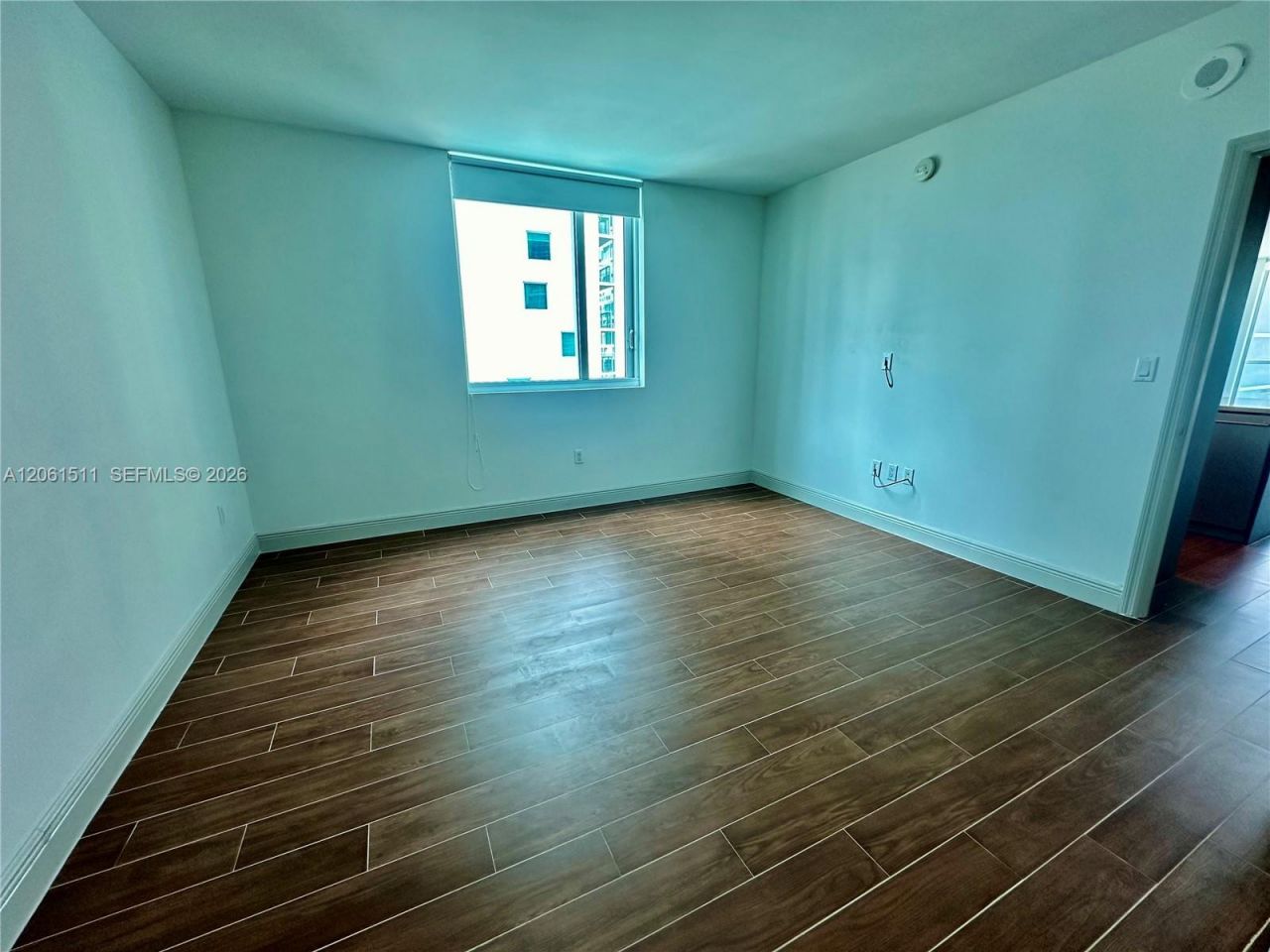 500 Brickell Ave , Unit 2407, Miami, FL 33131 Photo