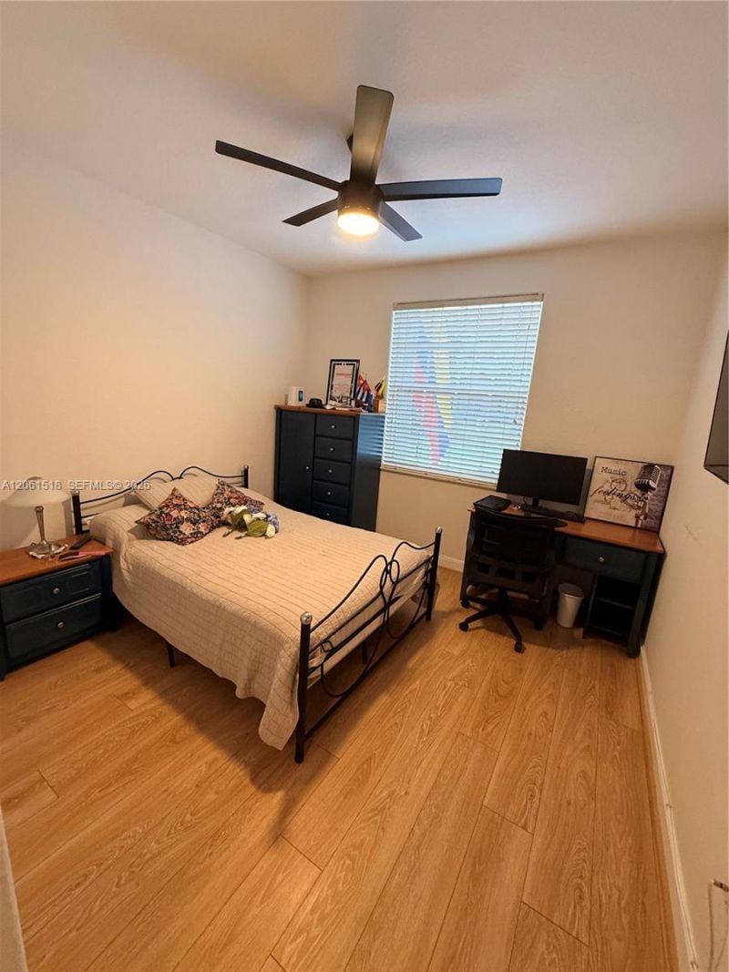 15462 SW 39th St , Miami, FL 33185 Photo
