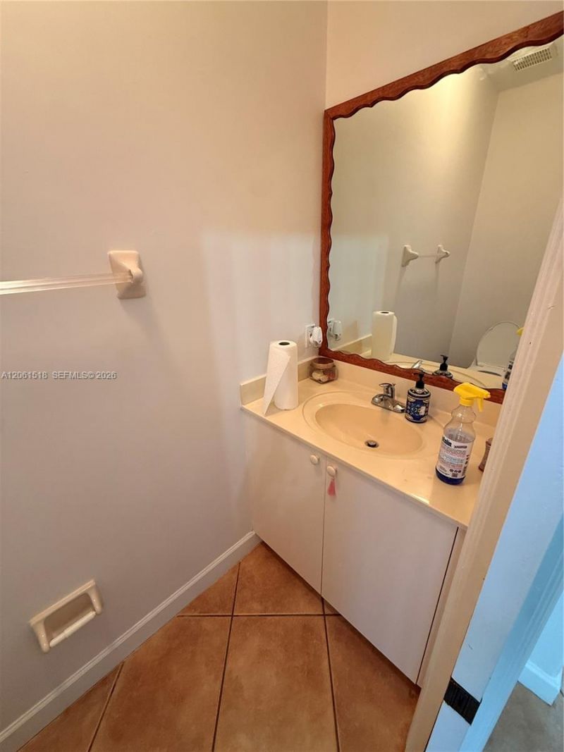 15462 SW 39th St , Miami, FL 33185 Photo