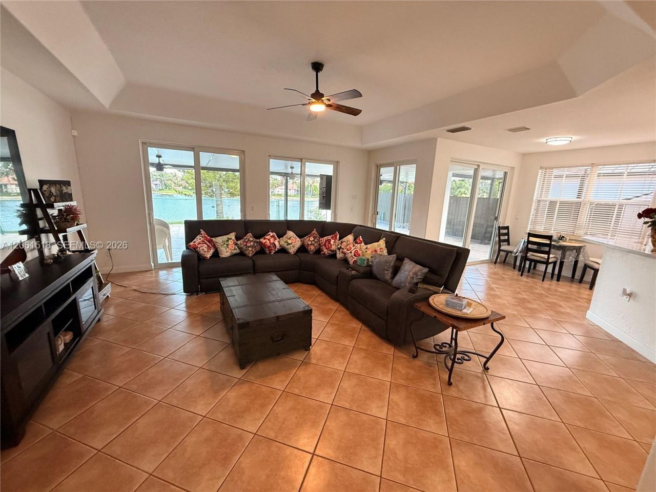 15462 SW 39th St , Miami, FL 33185 Photo