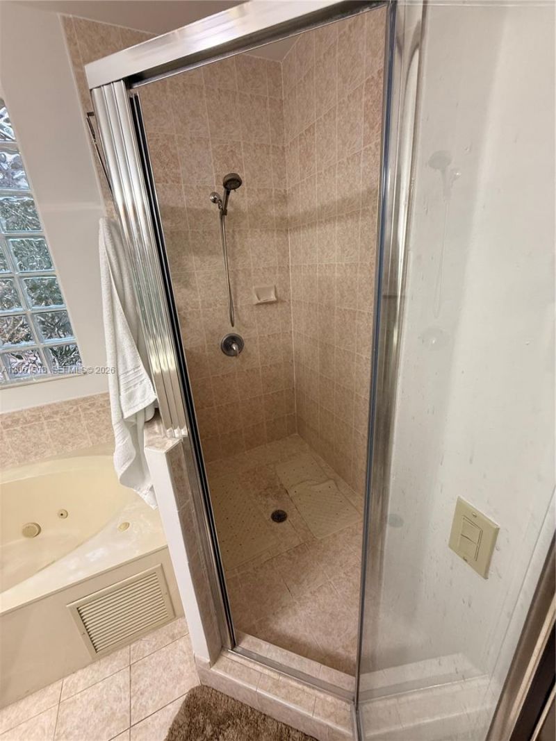 15462 SW 39th St , Miami, FL 33185 Photo