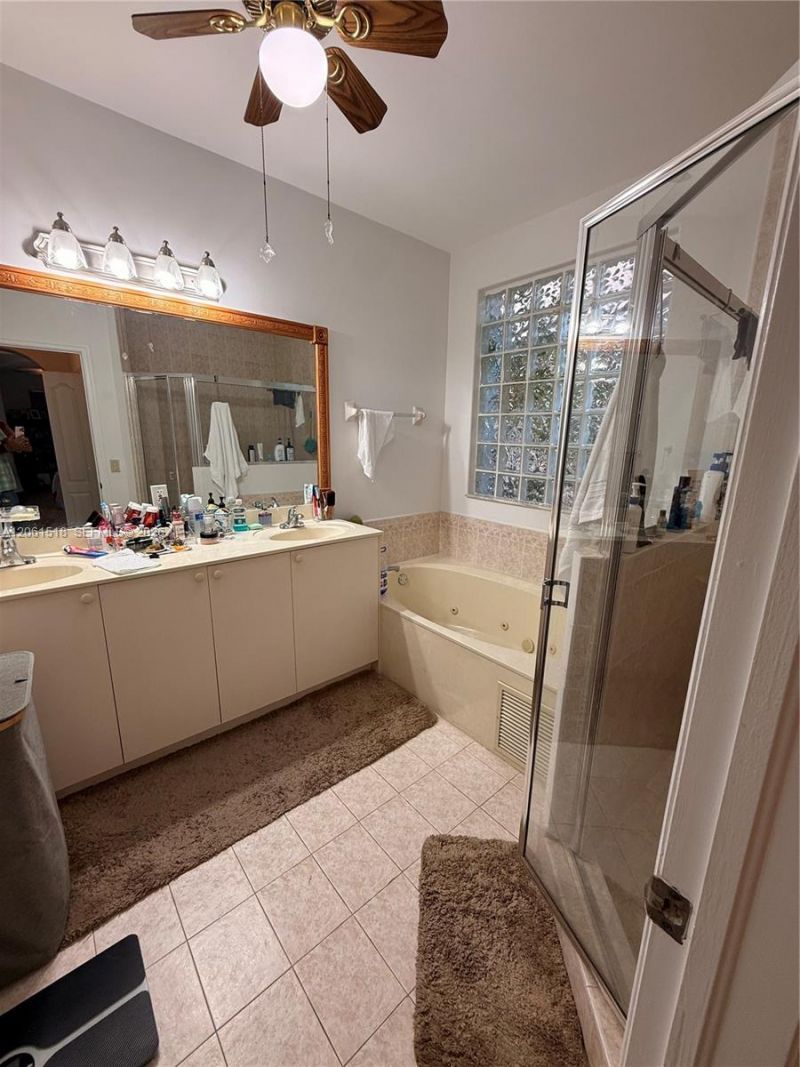 15462 SW 39th St , Miami, FL 33185 Photo