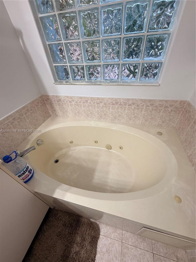 15462 SW 39th St , Miami, FL 33185 Photo