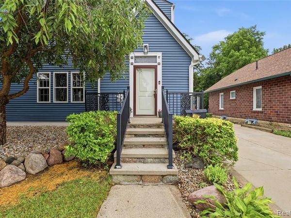 520 N Lapeer Street , Davison, MI 48423