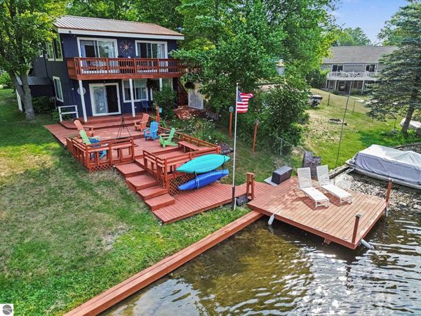 163 Scott Drive N, Farwell, MI 48622