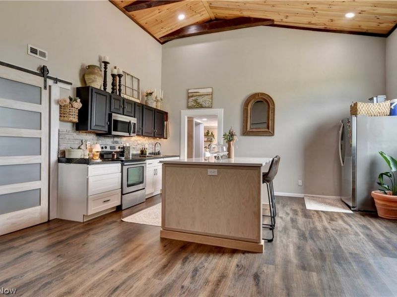 7290 Crane Road SW, Sherrodsville, OH 44675 Photo 3