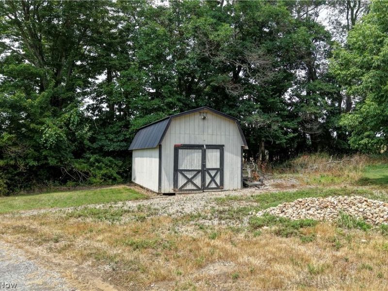 7290 Crane Road SW, Sherrodsville, OH 44675 Photo 30