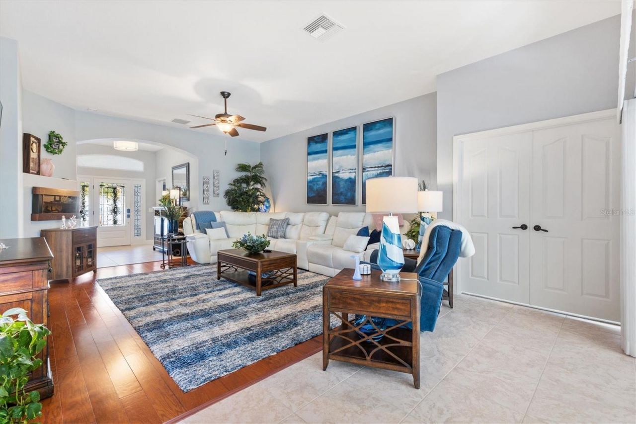 562 Bradford Loop, The Villages, FL 32163 Photo