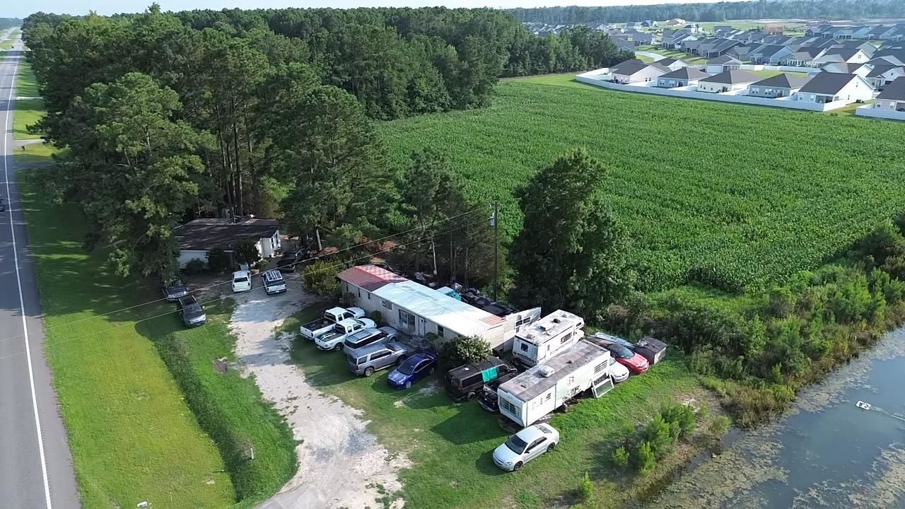 1621 Highway 9  Photo 11