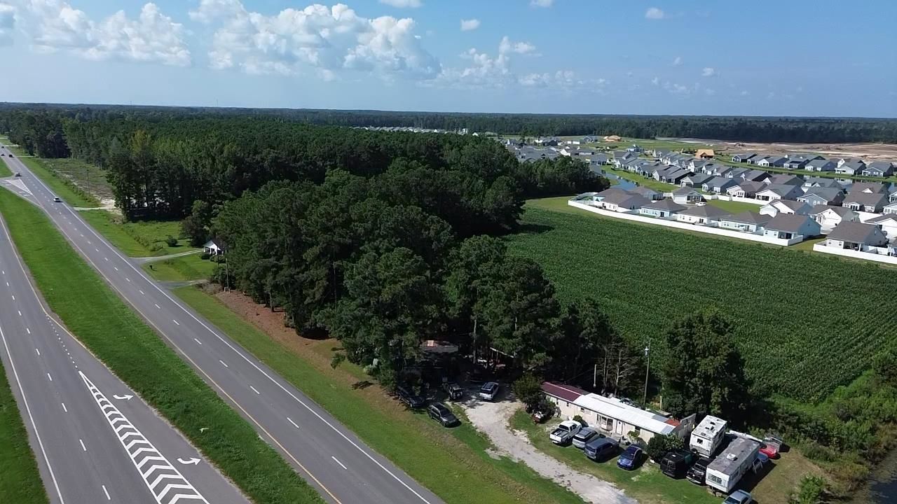 1621 Highway 9  Photo 23