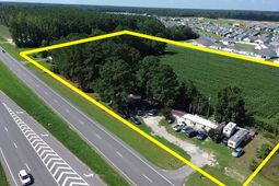 1621 Highway 9  photo 4