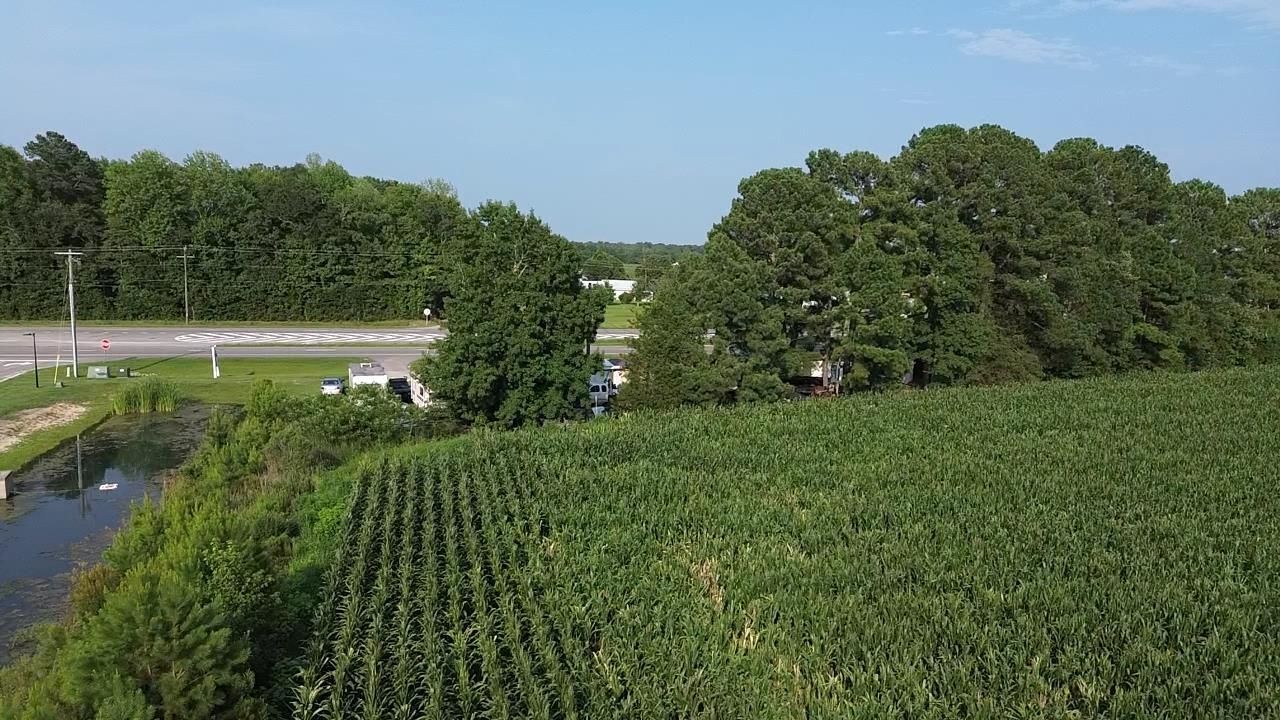 1621 Highway 9  Photo 7