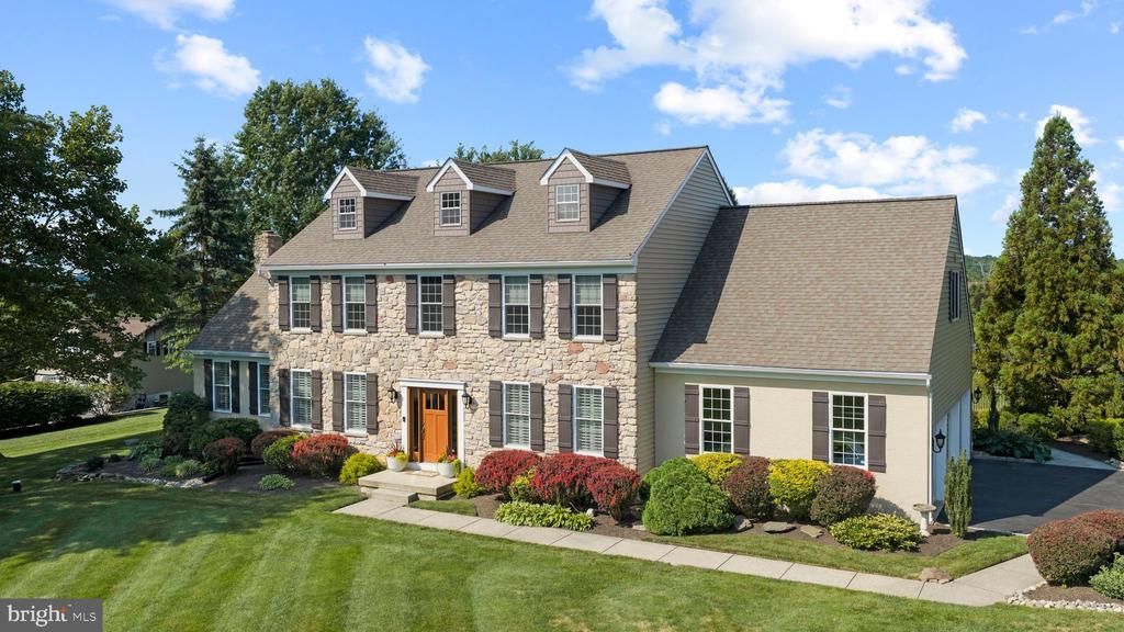 3821 FOUNTAIN CIRCLE, FOUNTAINVILLE, PA 18923