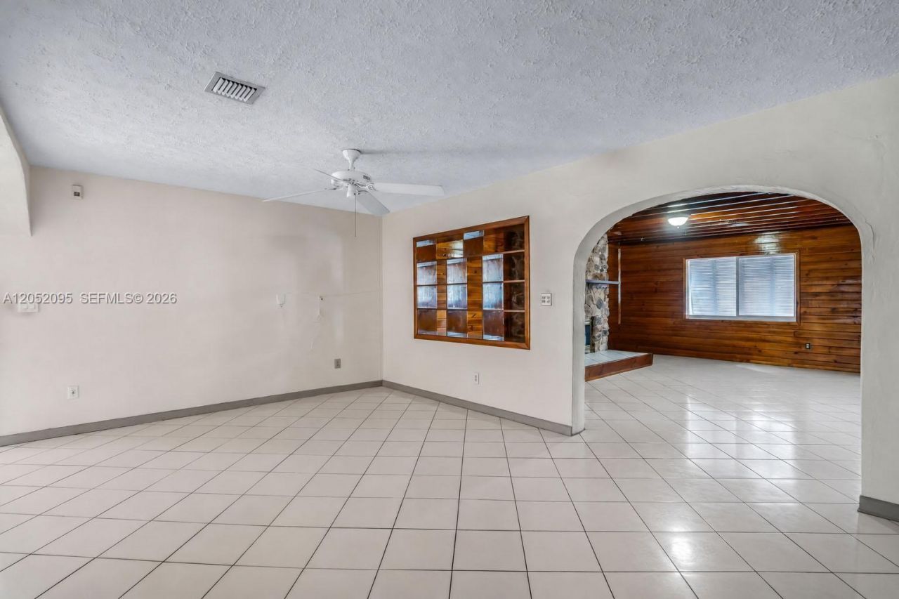 9110 SW 200 St, Cutler Bay, FL 33157 Photo