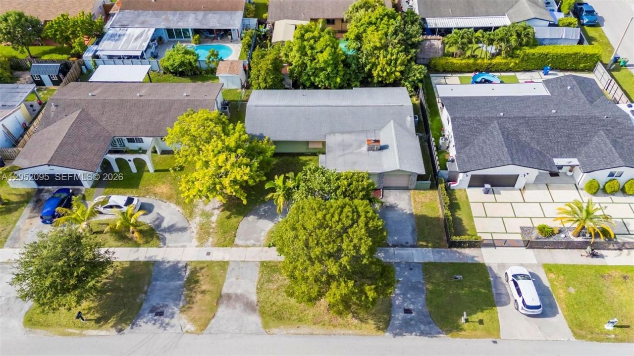 9110 SW 200 St, Cutler Bay, FL 33157 Photo