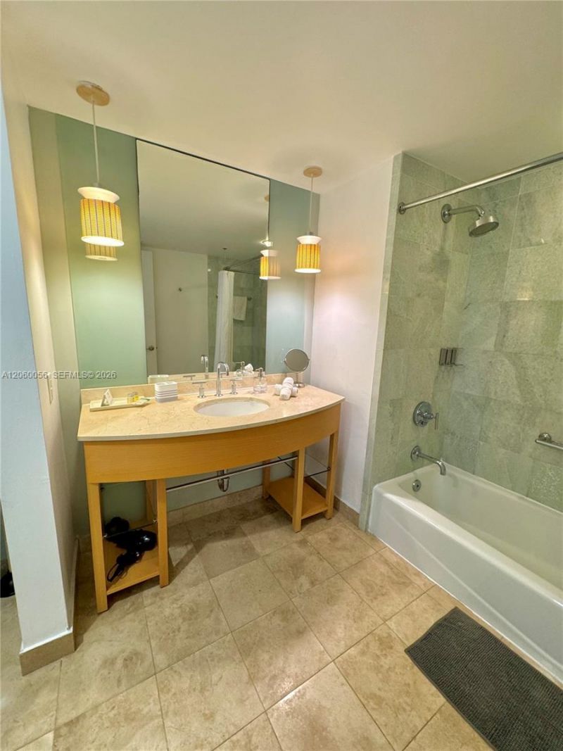 18683 Collins Ave, Unit 2006, Sunny Isles Beach, FL 33160 Photo