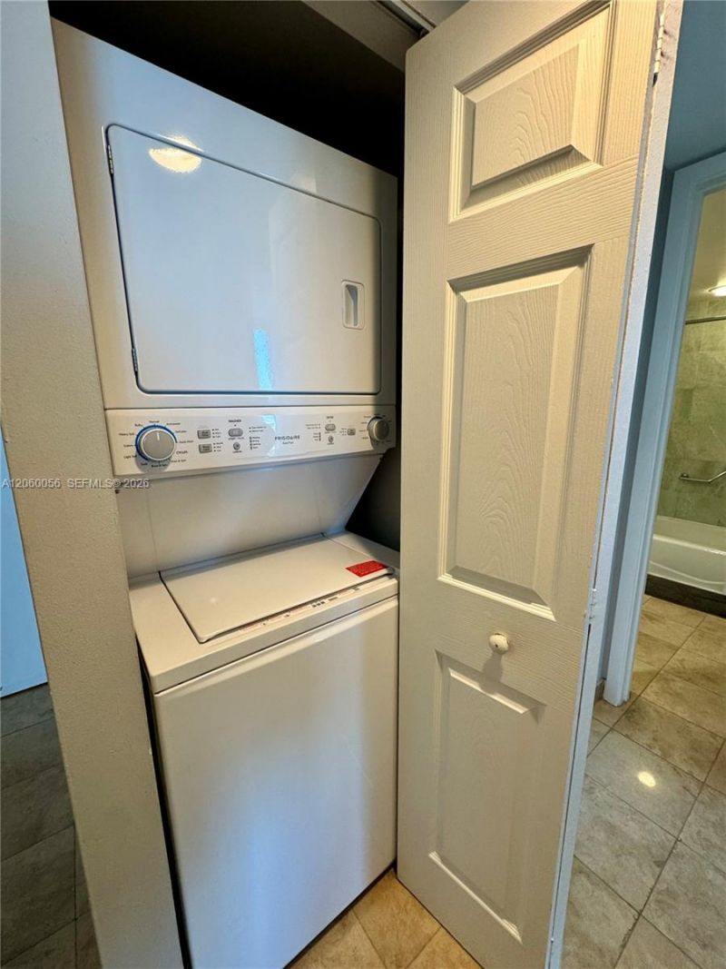18683 Collins Ave, Unit 2006, Sunny Isles Beach, FL 33160 Photo