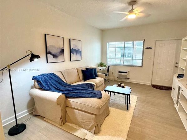 1561 Lenox Ave , Unit 6, Miami Beach, FL 33139