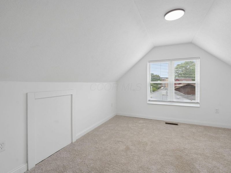 196 Maple Drive, Columbus, OH 43228 Photo 20