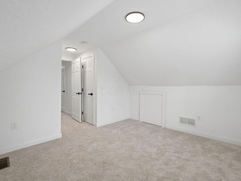 196 Maple Drive, Columbus, OH 43228 Photo 24