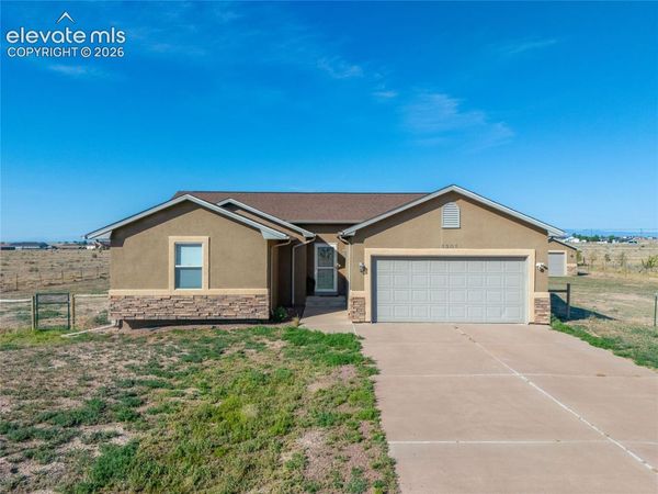1301 N Challenger Drive, Pueblo West, CO 81007