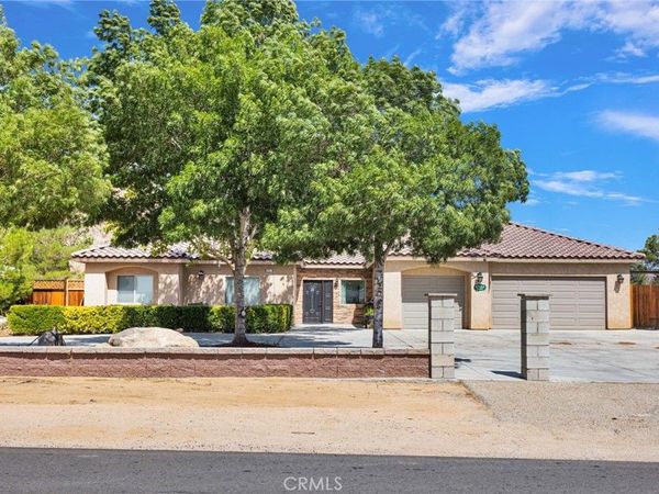 17111 Mesquite Road, Apple Valley, CA 92307