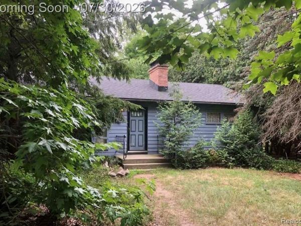 2204 Rogue River Road NE, Plainfield Township, Mi 49306