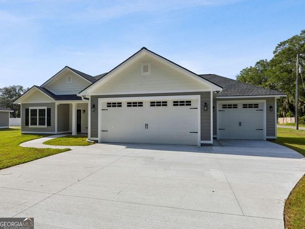 215 McQueen Street, Folkston, GA 31537