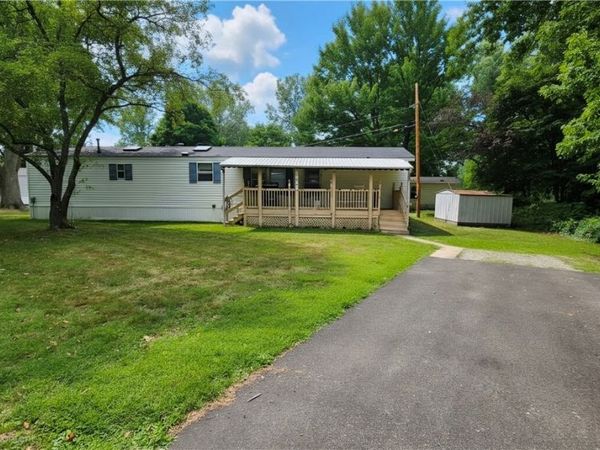 100 Maplegrove Lane, Mentor, OH 44060