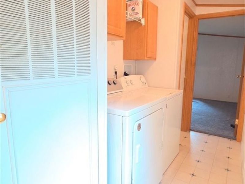 100 Maplegrove Lane, Mentor, OH 44060 Photo 13