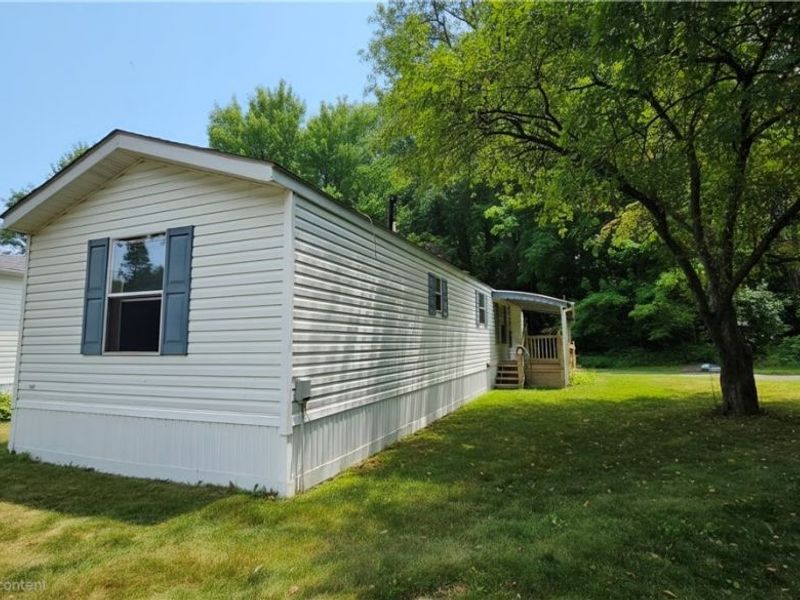 100 Maplegrove Lane, Mentor, OH 44060 Photo 6