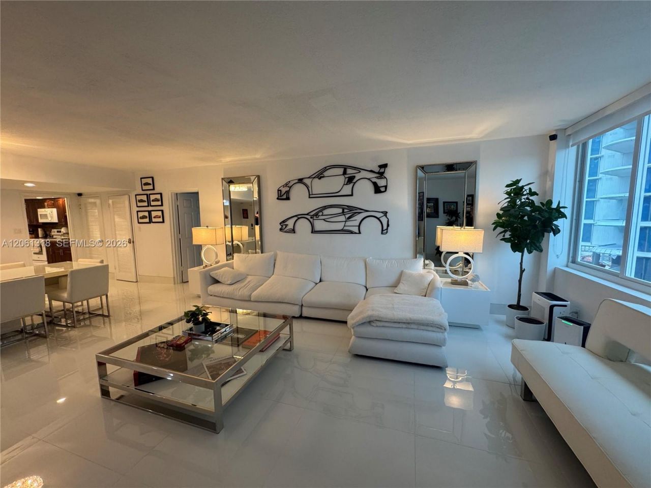 5401 Collins Ave , Unit 334, Miami Beach, FL 33140 Photo