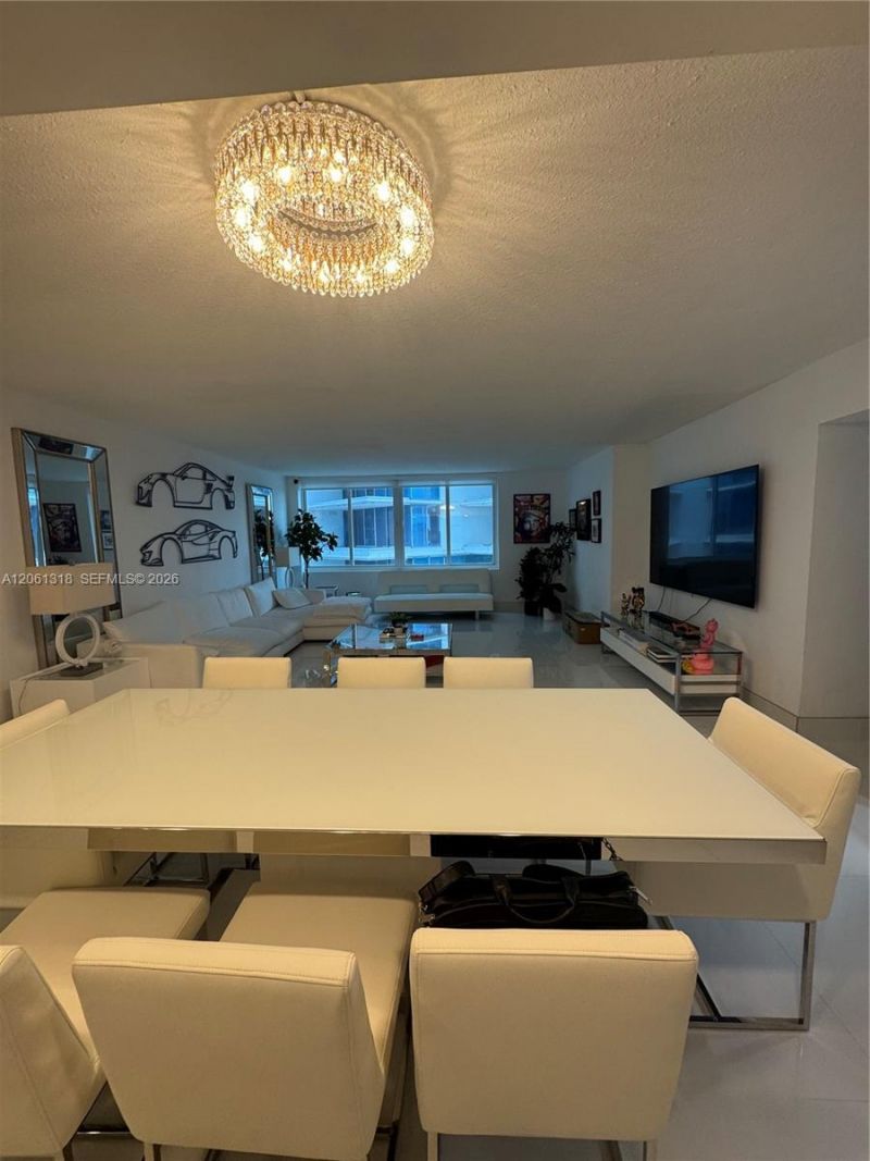 5401 Collins Ave , Unit 334, Miami Beach, FL 33140 Photo