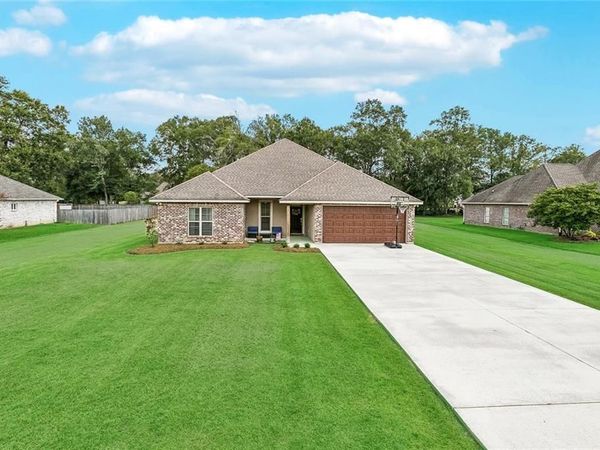 30253 DEAUX RUN Road , Albany, LA 70711