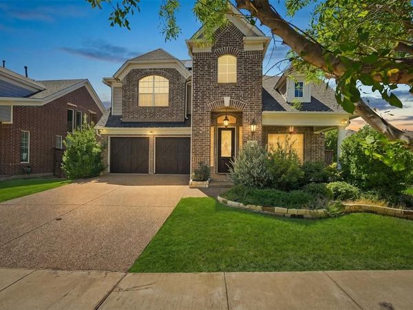 1317 Mary Horn Drive , Aubrey, TX 76227