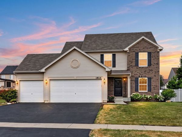 1816 Oxford Way, Joliet, IL 60431